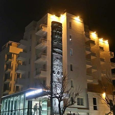 호텔 알렉산더 뮤지엄 팰리스 페자로 외부 사진